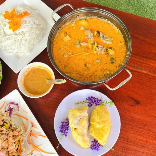 Lẩu Vịt Nấu Sầu Riêng