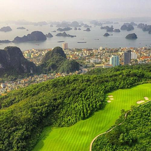 Quảng Ninh Gọi Đầu Tư Loạt Dự Án Sân Golf Nghìn Tỷ