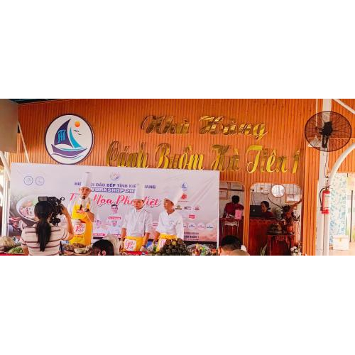 Điểm nhấn từ phần quảng diễn kỹ thuật nấu phở
