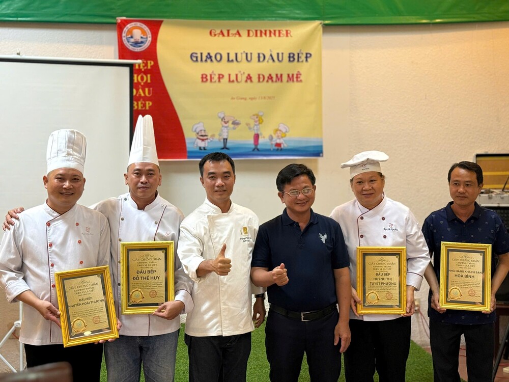 Vinh danh đầu bếp xuất sắc tại Chương trình "Trọn vị cá Việt”