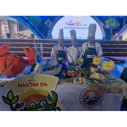 Dấu ấn riêng của đầu bếp An Giang: Kết hợp cua với đặc sản địa phương