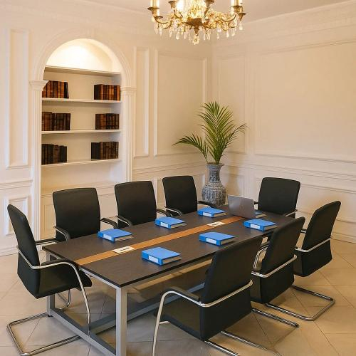 Tại Sao Bàn Họp MBH021 Là Khoản Đầu Tư Thông Minh Cho Văn Phòng Của Bạn?